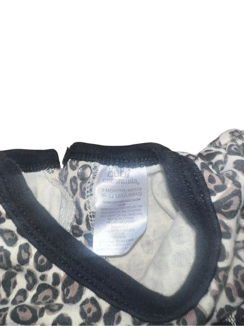Long-Sleeve Black Leopard Print Baby One-Piece with Bow